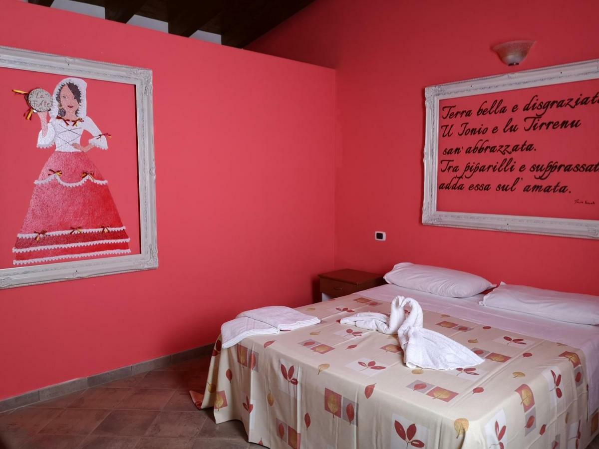 Azienda Agrituristica La Fonte Villa Bonifati Esterno foto